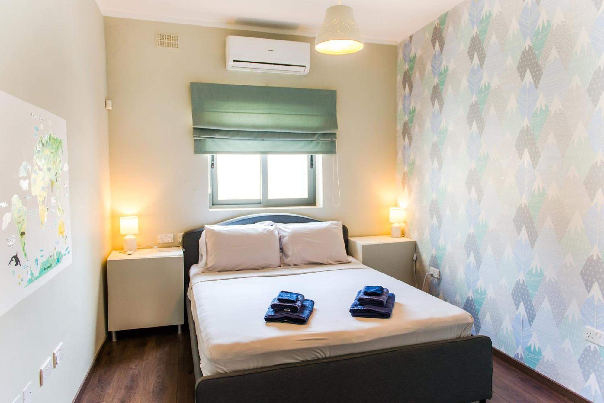 Mediterranean Abode - Spacious Apartment In Swieqi Is-Swieqi Bagian luar foto
