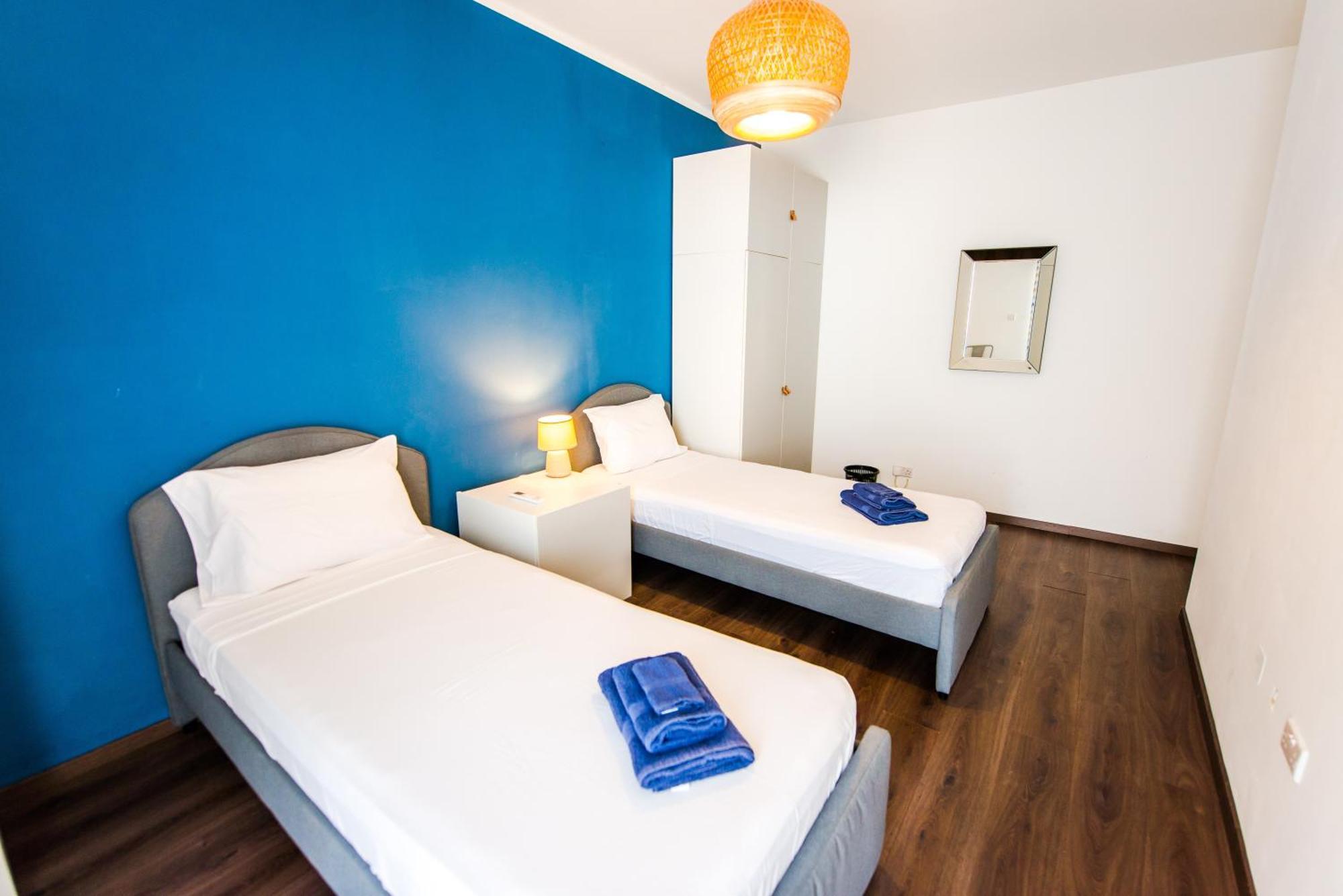 Mediterranean Abode - Spacious Apartment In Swieqi Is-Swieqi Bagian luar foto