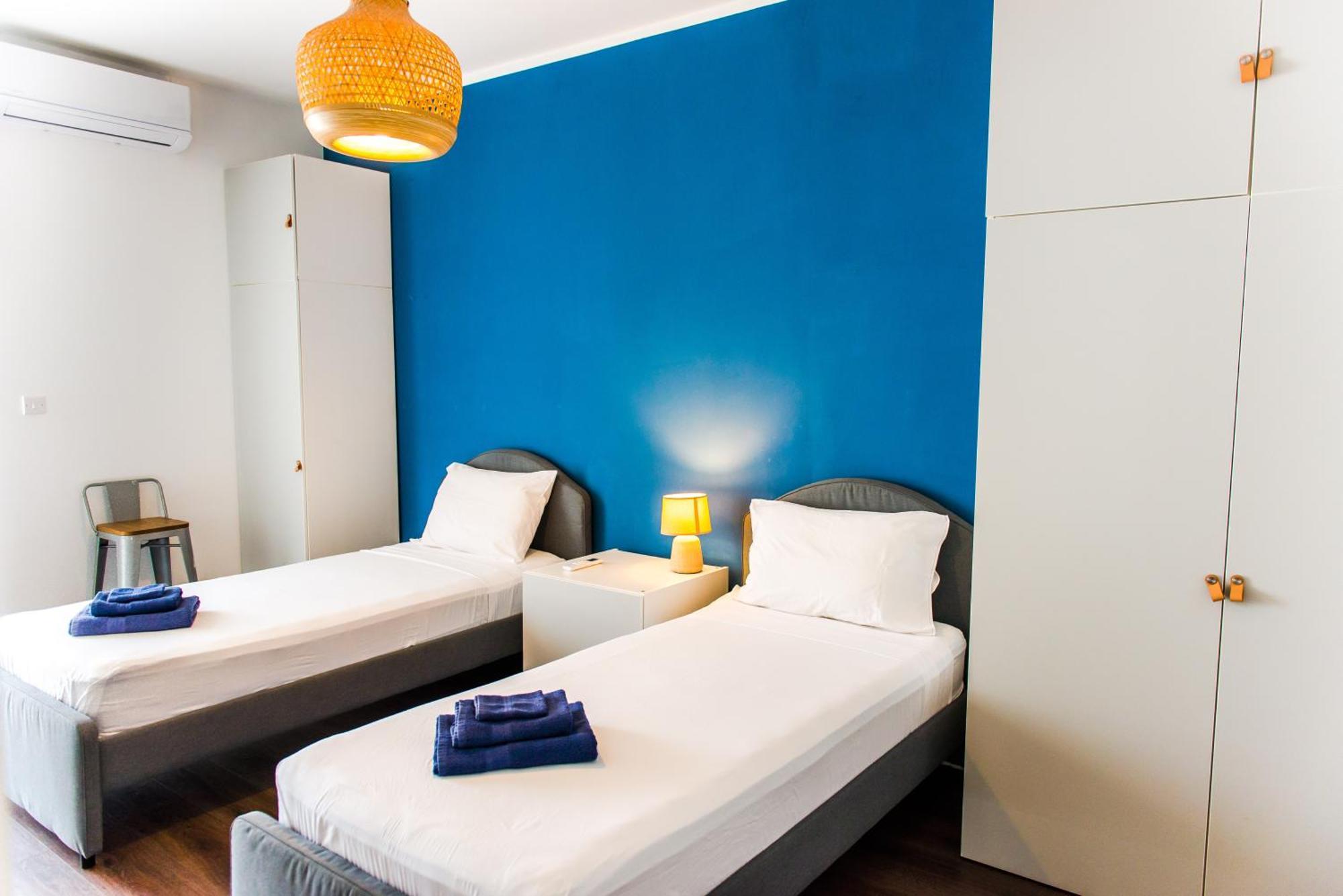Mediterranean Abode - Spacious Apartment In Swieqi Is-Swieqi Bagian luar foto
